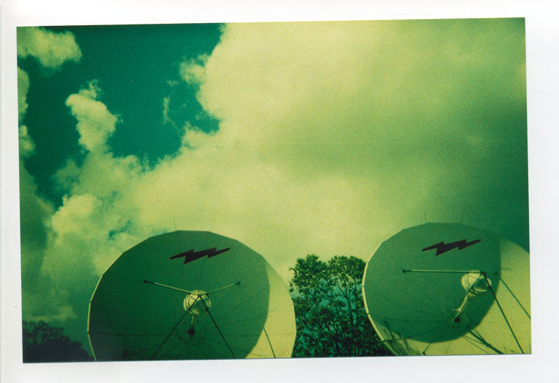 Oceanic Satellites, Mililani Tech Park. © 2010 Bobby Asato