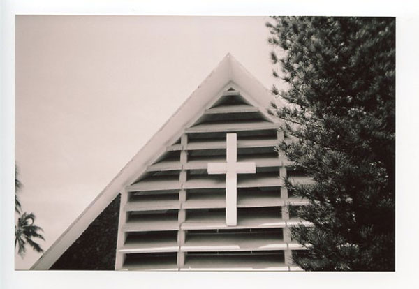 Salt Lake, Hawaii. Holga 135 © 2011 Bobby Asato