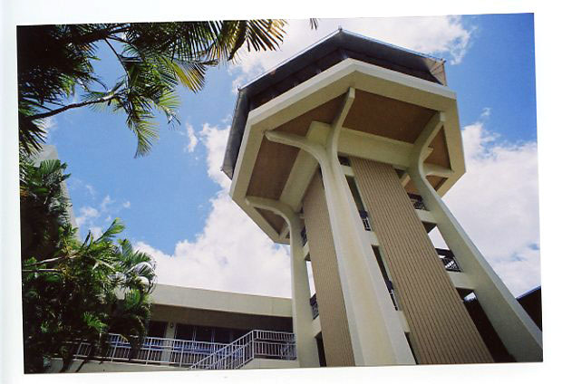 Kalihi, Hawaii. Canon A-1. © 2011 Bobby Asato