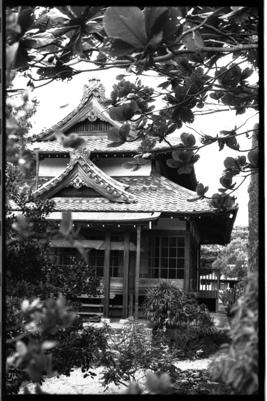 Tenri Cultral Center, Nuuanu, Hawaii. Canon A-1. © 2011 Bobby Asato