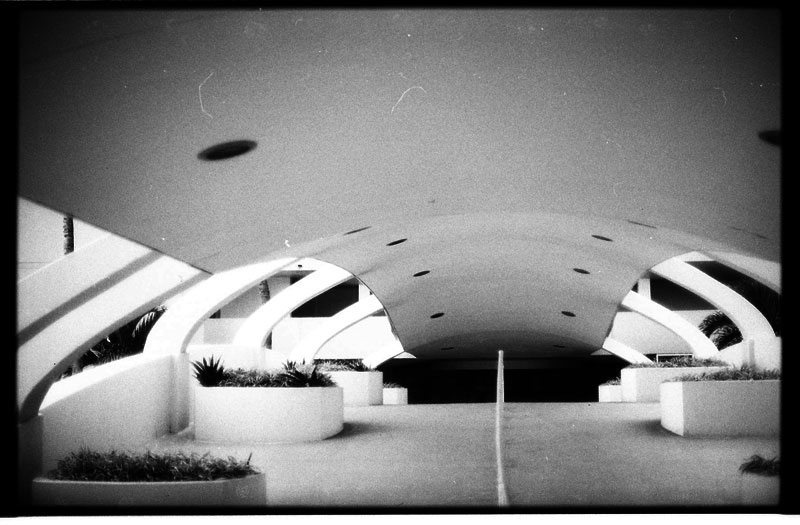 Ilikai Hotel, Waikiki, Hawaii. Canon A-1. © 2011 Bobby Asato.