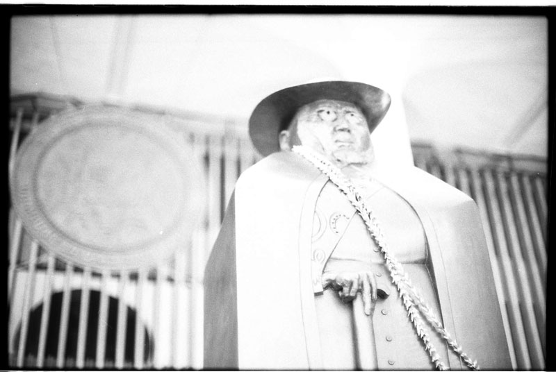 Hawaii State Capital, Honolulu, Hawaii. Canon A-1. © 2011 Bobby Asato.