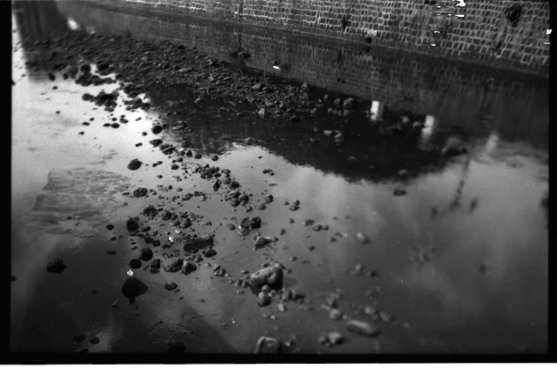 River Street Canal, Downtown, Hawaii. Canon F-1 original. © 2011 Bobby Asato, Hawaii. Canon F-1 original. © 2011 Bobby Asato