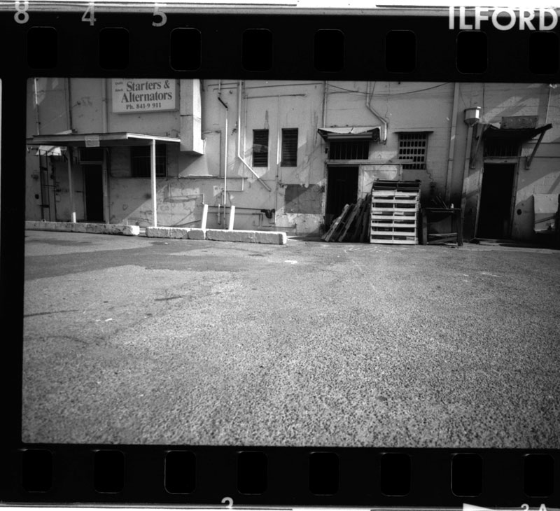 Kalihi, Hawaii. Canon F-1 original. © 2011 Bobby Asato, Hawaii. Voigtlandet Bessa L. © 2012 Bobby Asato