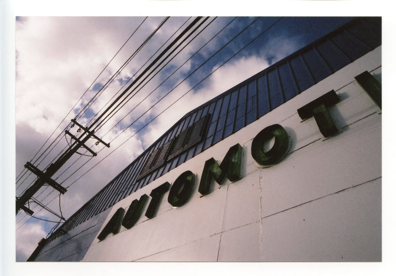 Airport, Hawaii. Voigtlander Bessa L © 2012 Bobby Asato