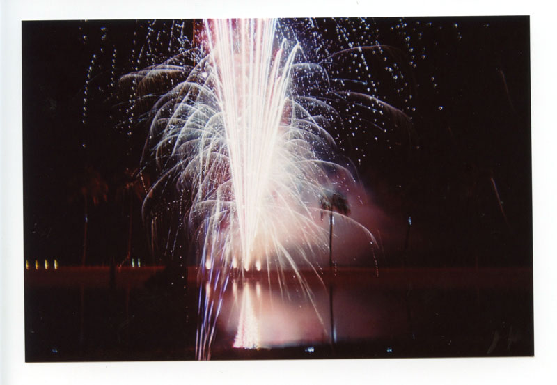 Hilton Lagoon, Waikiki, Hawaii.  Holga 135 © 2013 Bobby Asato