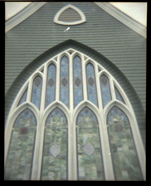 Wai'oli Hui'ia Church, Kauai, Hawaii. Holga 120 CFN © 2013 Bobby Asato