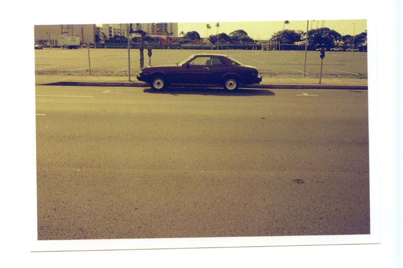 Kaka'ako, Hawaii.  Voigtlander Bessa R3A © 2013 Bobby Asato