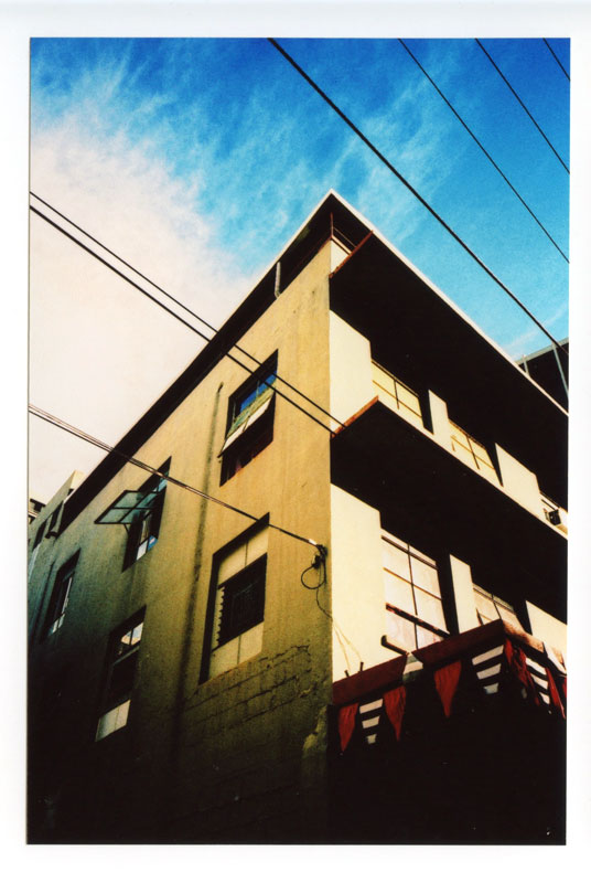 Downtown, Honolulu, Hawaii.  Ricoh GR1 © 2013 Bobby Asato