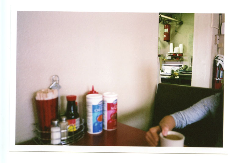 Forty Niners Diner, Aiea, Hawaii. Ricoh GR1 © 2013 Bobby Asato