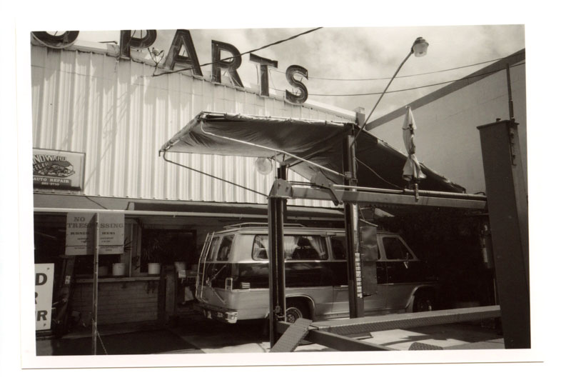 Windward Auto & Muffler, Kailua Town, Hawaii. Ricoh GR-1 © 2013 Bobby Asato