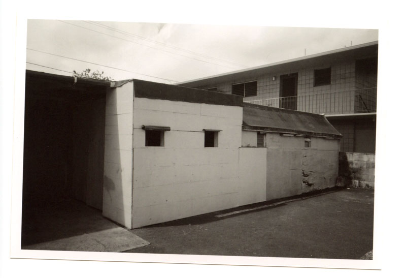 Windward Auto & Muffler, Kailua Town, Hawaii. Ricoh GR-1 © 2013 Bobby Asato