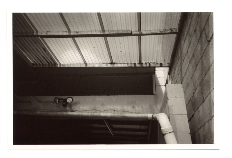 Moke's Bed & Breakfast, Kailua Town, Hawaii. Ricoh GR-1 © 2013 Bobby Asato